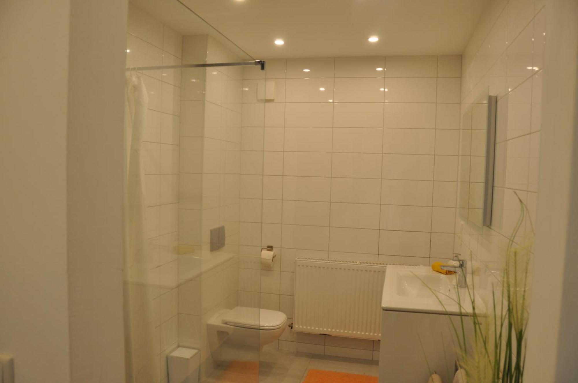 2-Zimmer Wohnung Mit Terrasse, Fernblick, Natur, Ruhig - Marburg エクステリア 写真